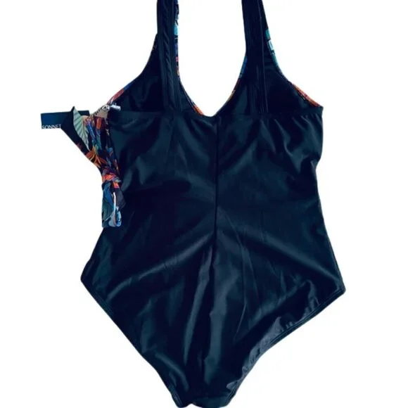 NWT Sonnet Shores Womenβs Exotic Floral One-Piece Swimsuit β Size 6 - Picture 2 of 8